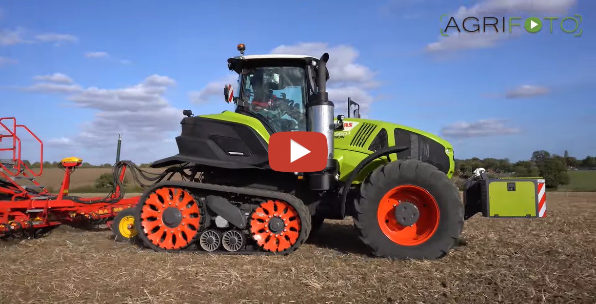 Agrifoto Wintertarwe Inzaaien Met Een Claas Axion 960 Terra Trac