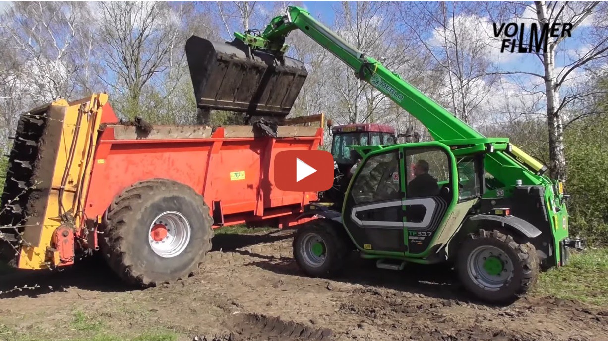 VolmerFilm 2023 Stalmest Strooien Op Bouwland Case IH MX 135