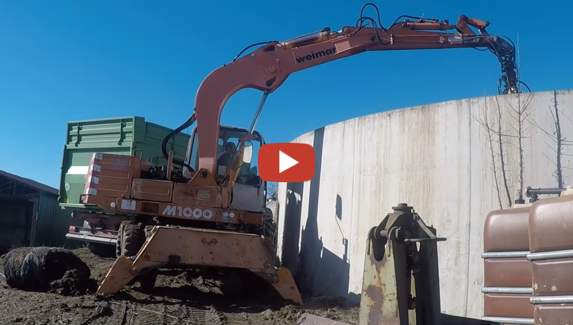 Eerst de dikke fractie eraf halen.....Drijfmest uitrijden in Duitsland